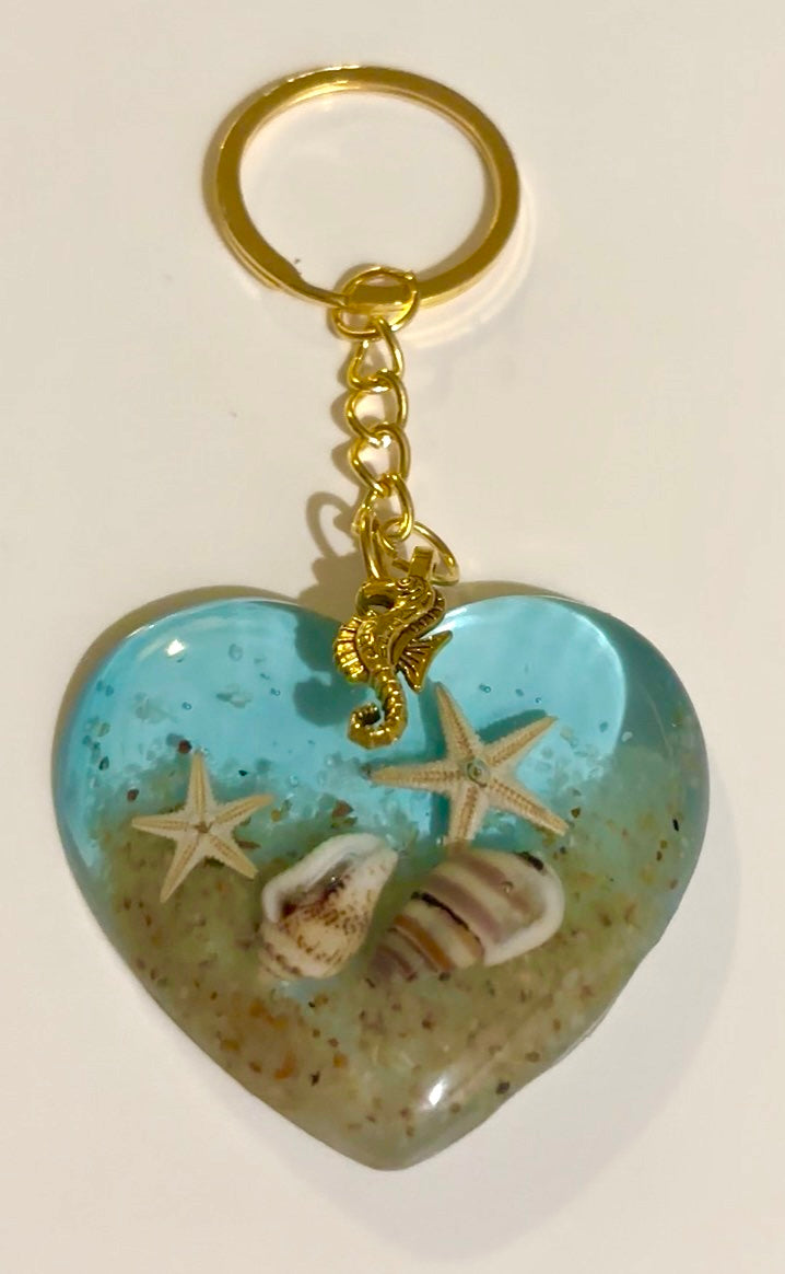 My heart belongs to the sea keychain